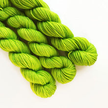 Load image into Gallery viewer, STITCH IN LIME