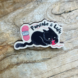 Black Kitty Pancake & Lulu Super Fancy Yarn Pin